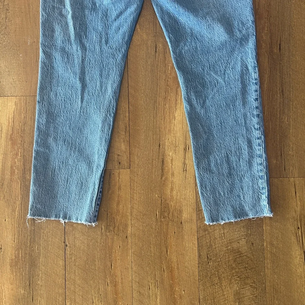 GAP Universal Slim Boyfriend Jeans 6/28 Light Wash Raw Hem Cropped - Picture 9 of 9